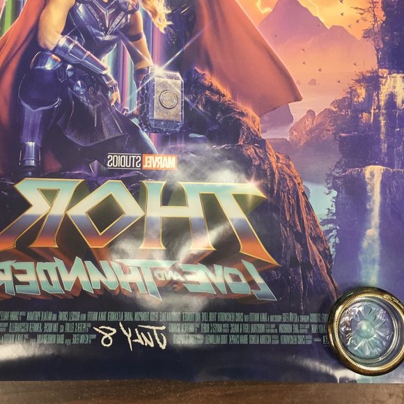 Thor Love and Thunder 27"x40" Authentic Theatre Movie Poster Advance DS Canada - Picture 14 of 16